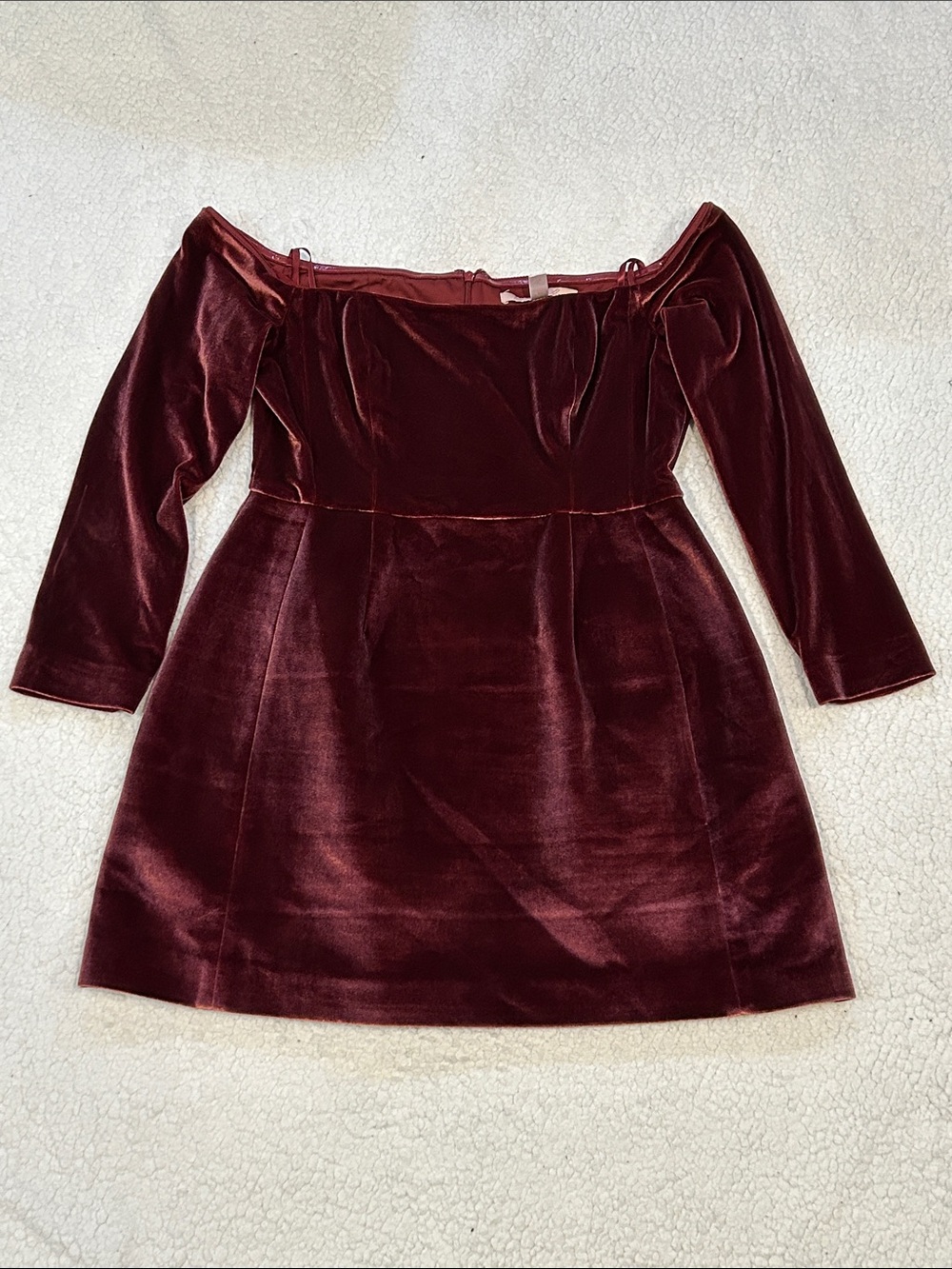 Anthropologie Hutch Off The Shoulder Velvet Mini Dress size 8 Wine